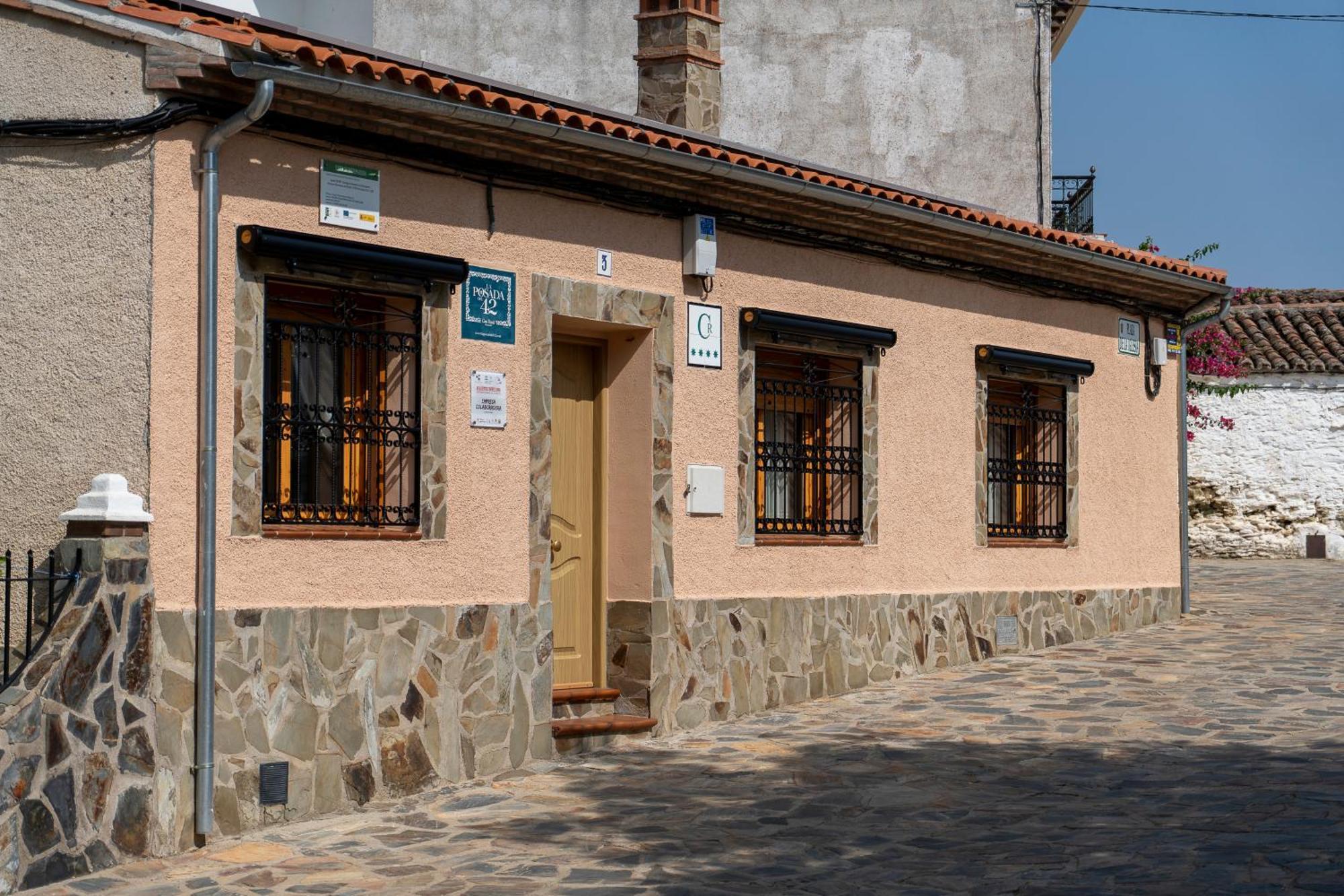 Casa Rural La Posada Del 42 Carrascalejo Eksteriør bilde